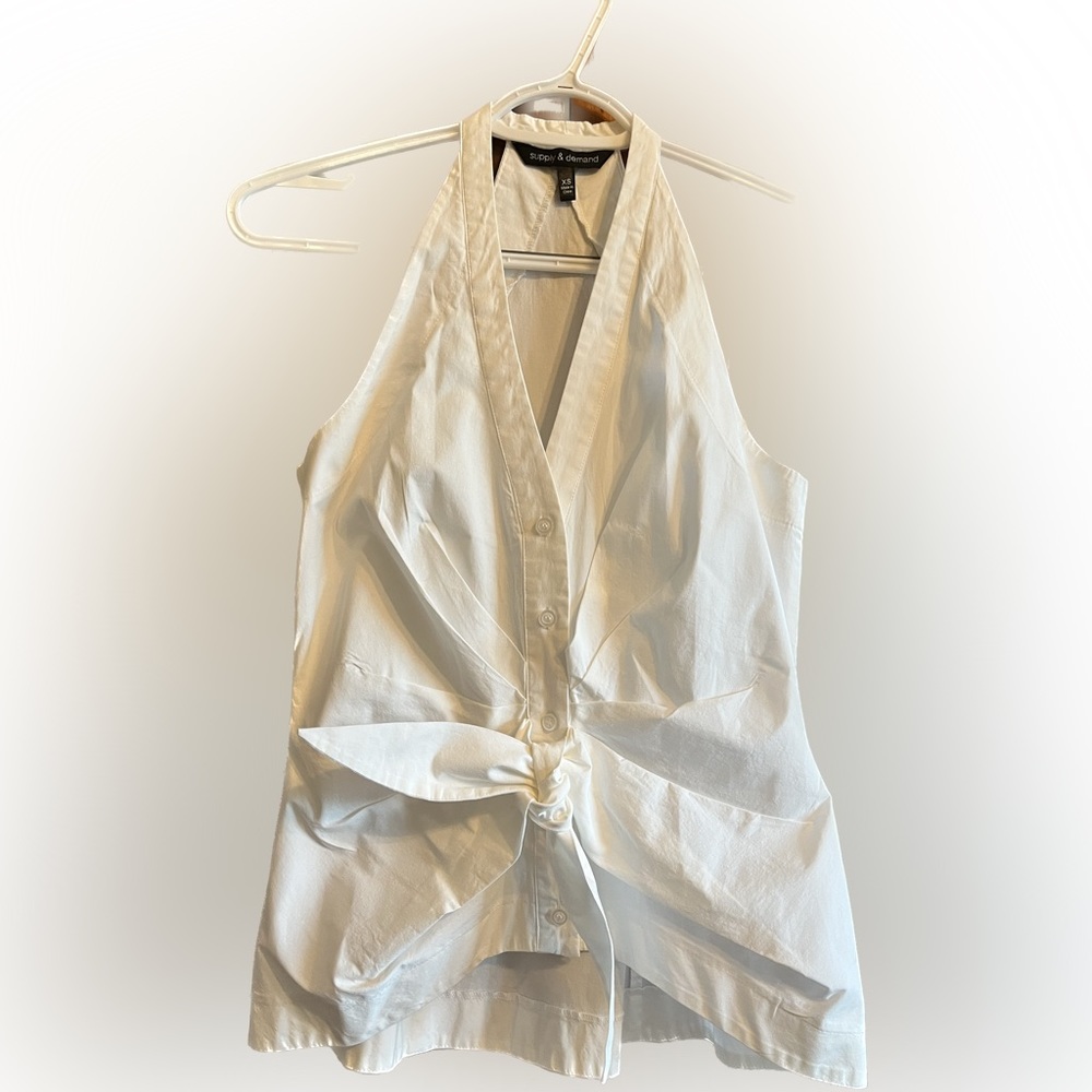 Sleeveless Cotton white fashionable top